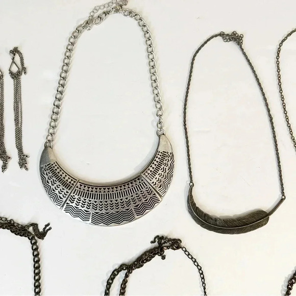 Assorted Lot Of Costume Jewelry Accessories Necklaces Including Simply Vera Wang - Picture 2 of 5